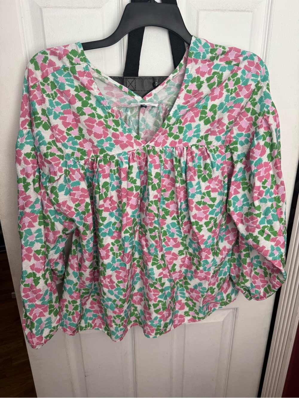 V-Neck Floral Peasant Tunic in Pink & Green